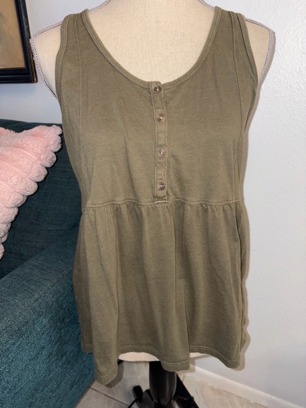 Women’s Medium Olive Green Sonoma Tank Top